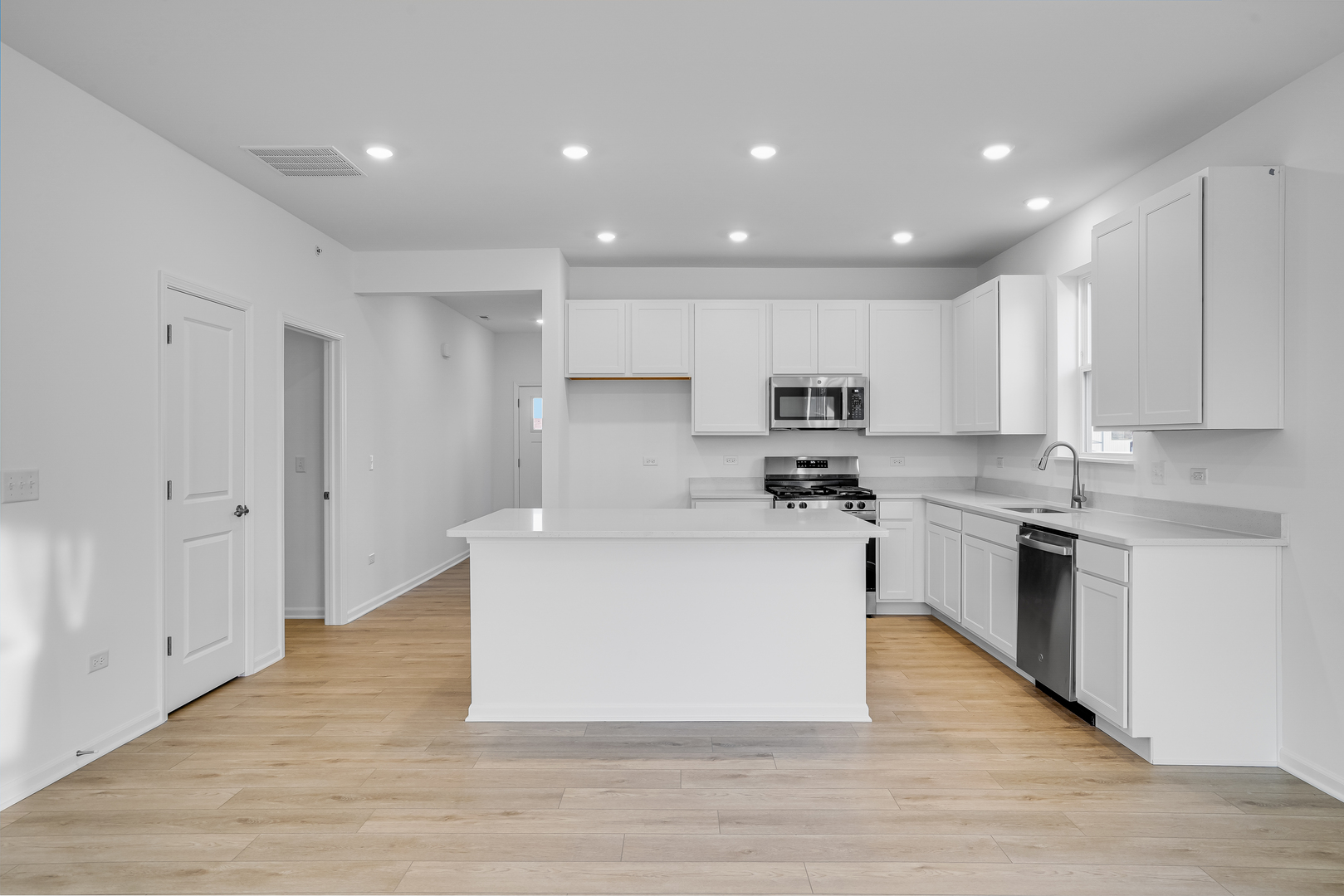 12275 Barcroft Circle, Huntley, IL 60142