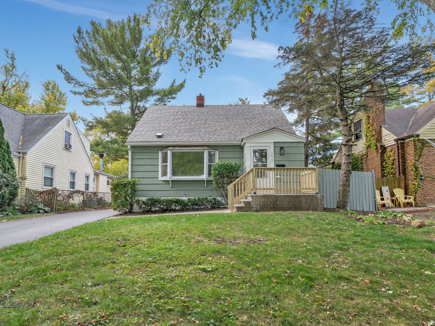 1823 Evergreen Road, Homewood, IL 60430