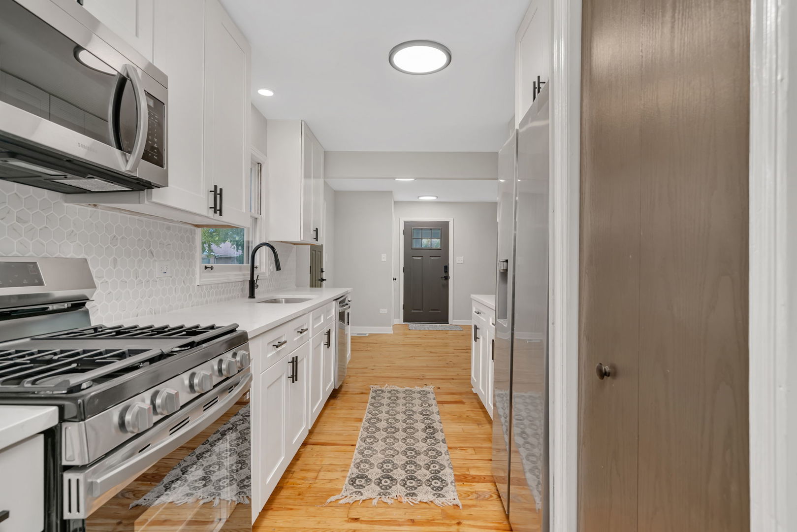 1823 Evergreen Road, Homewood, IL 60430