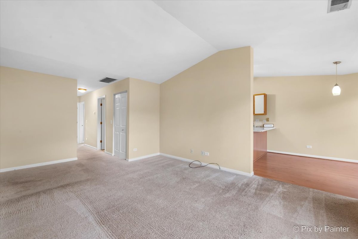 1023 Berkshire Court #C, Elgin, IL 60120