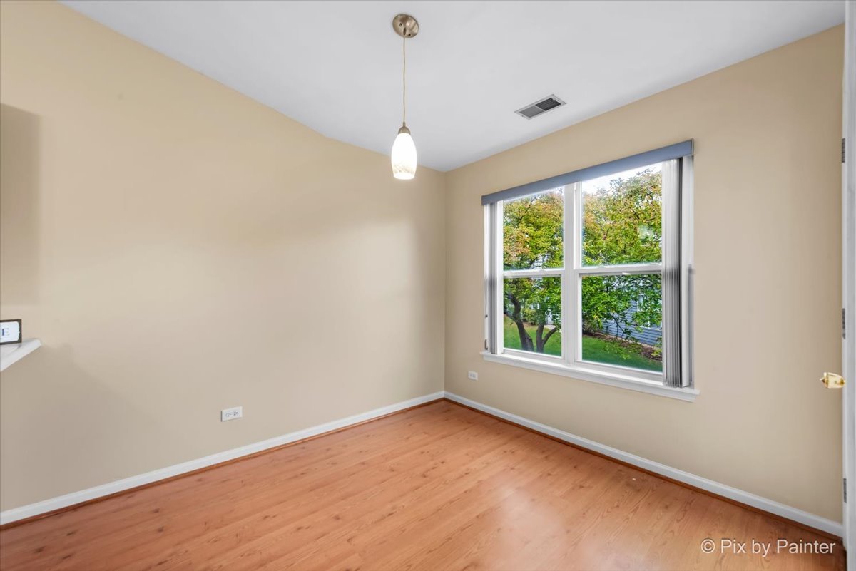 1023 Berkshire Court #C, Elgin, IL 60120