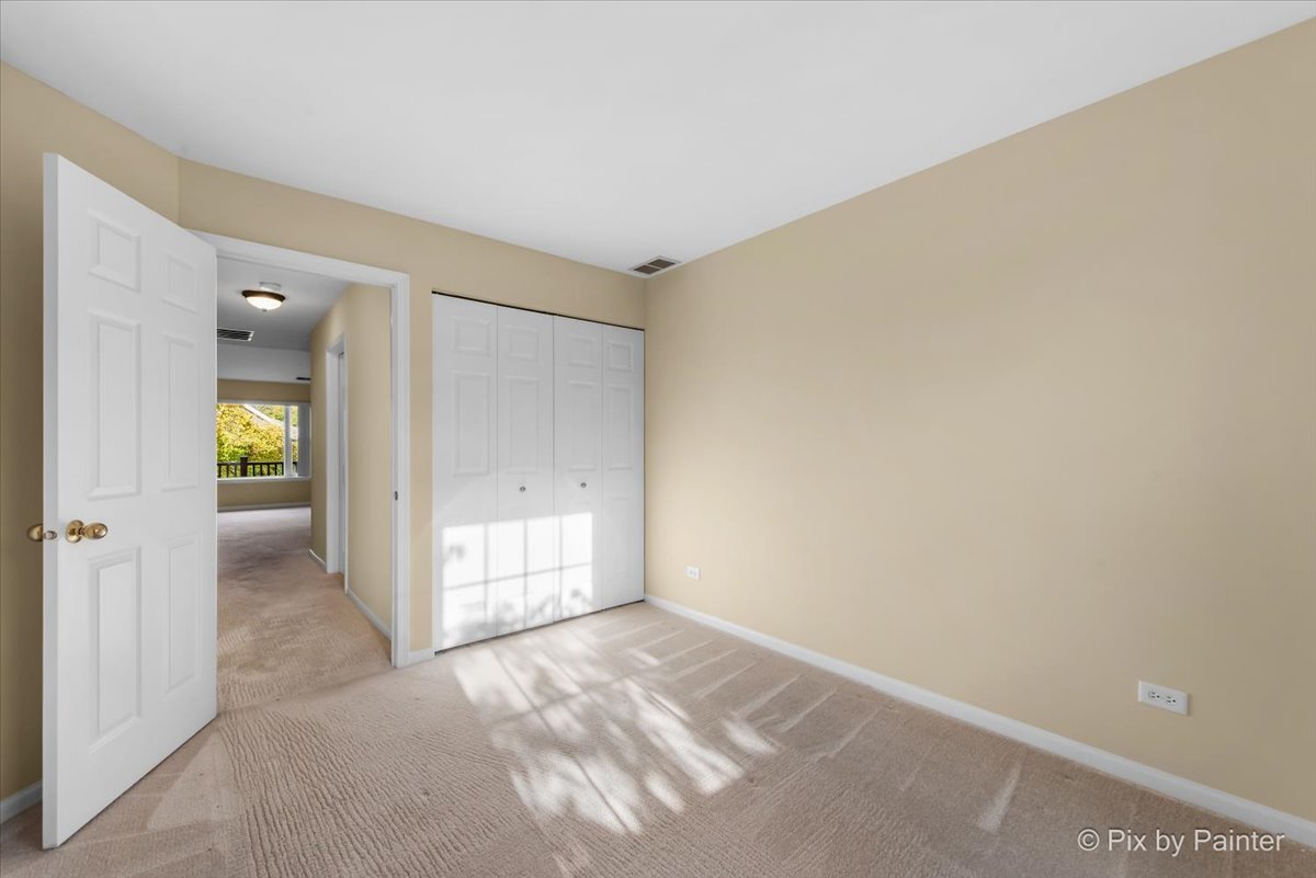 1023 Berkshire Court #C, Elgin, IL 60120