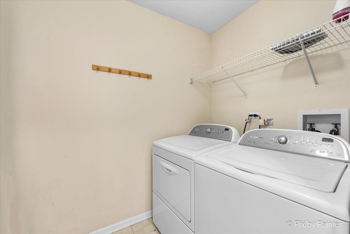 1023 Berkshire Court #C, Elgin, IL 60120