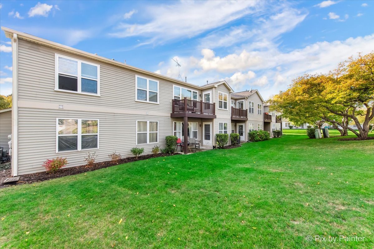 1023 Berkshire Court #C, Elgin, IL 60120