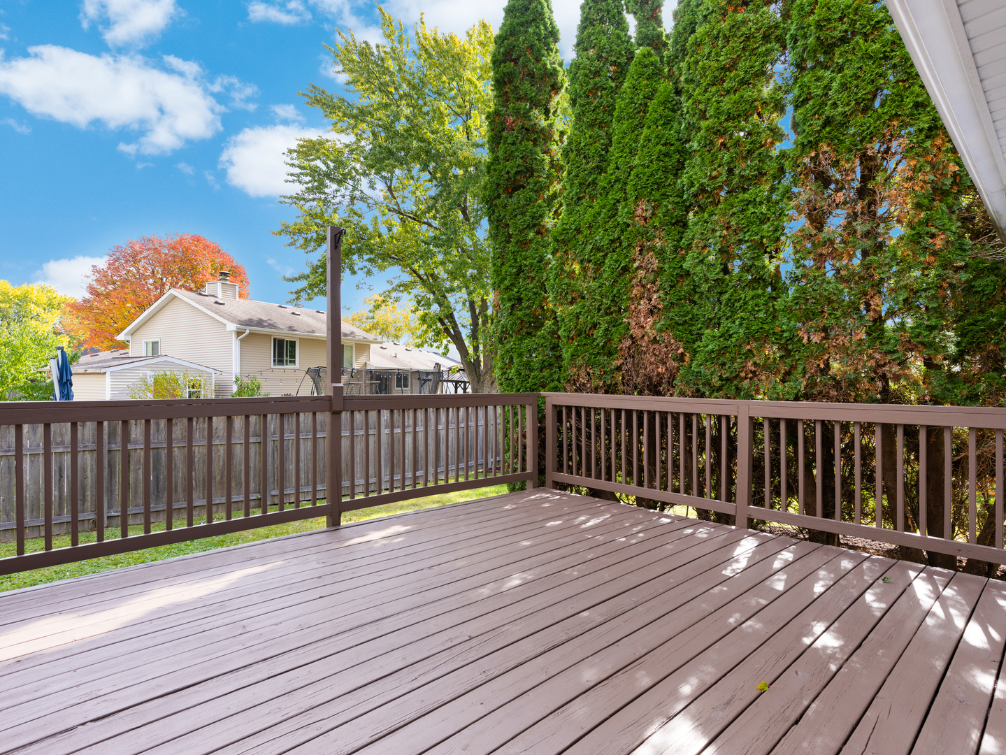 134 S Whispering Hills Drive, Naperville, IL 60540