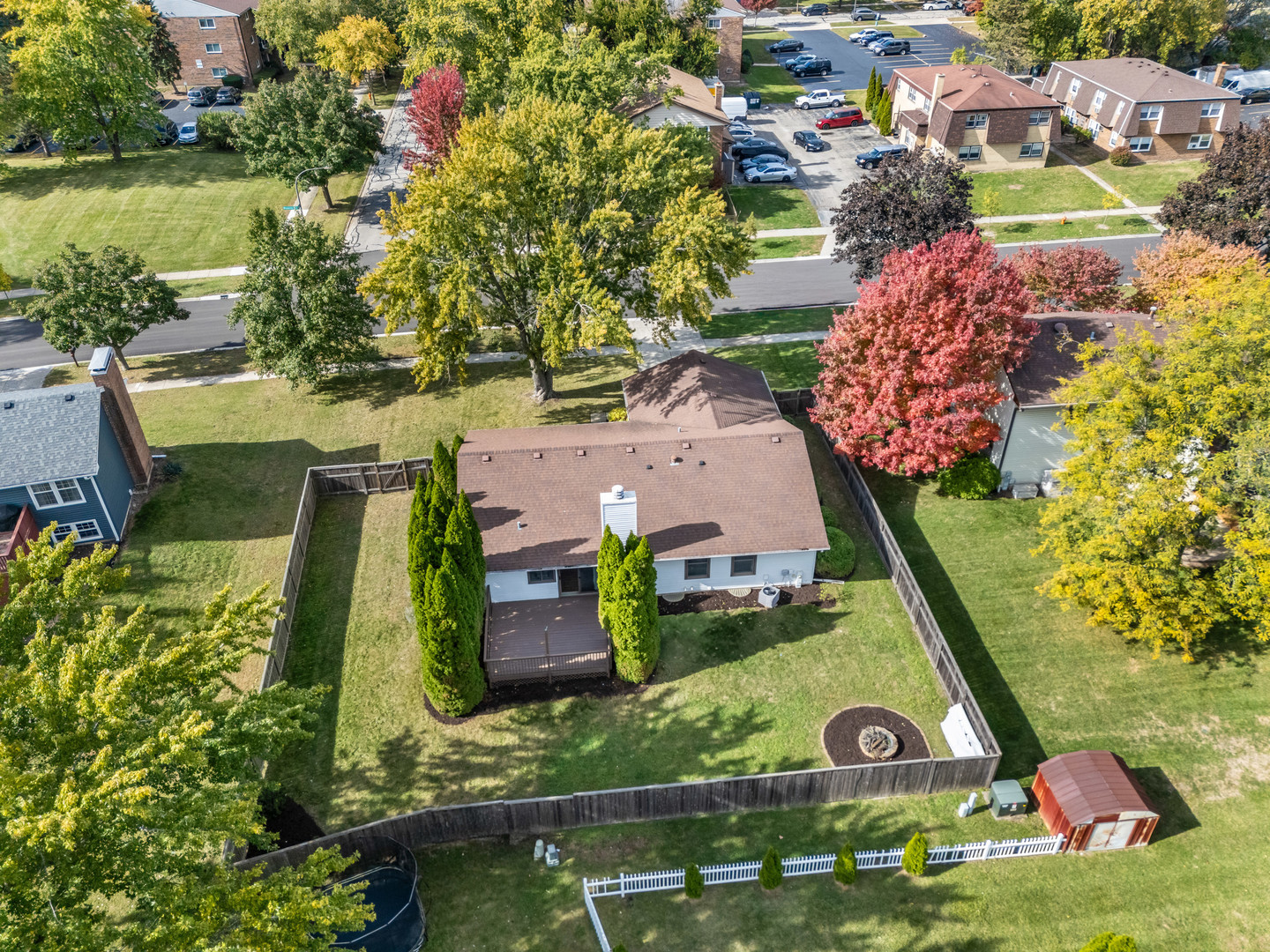 134 S Whispering Hills Drive, Naperville, IL 60540