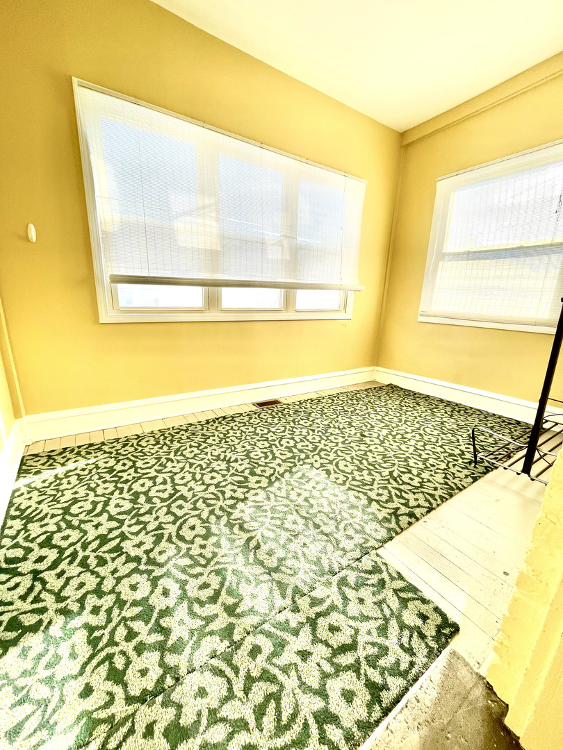 3227 N Albany Avenue #1, Chicago, IL 60618