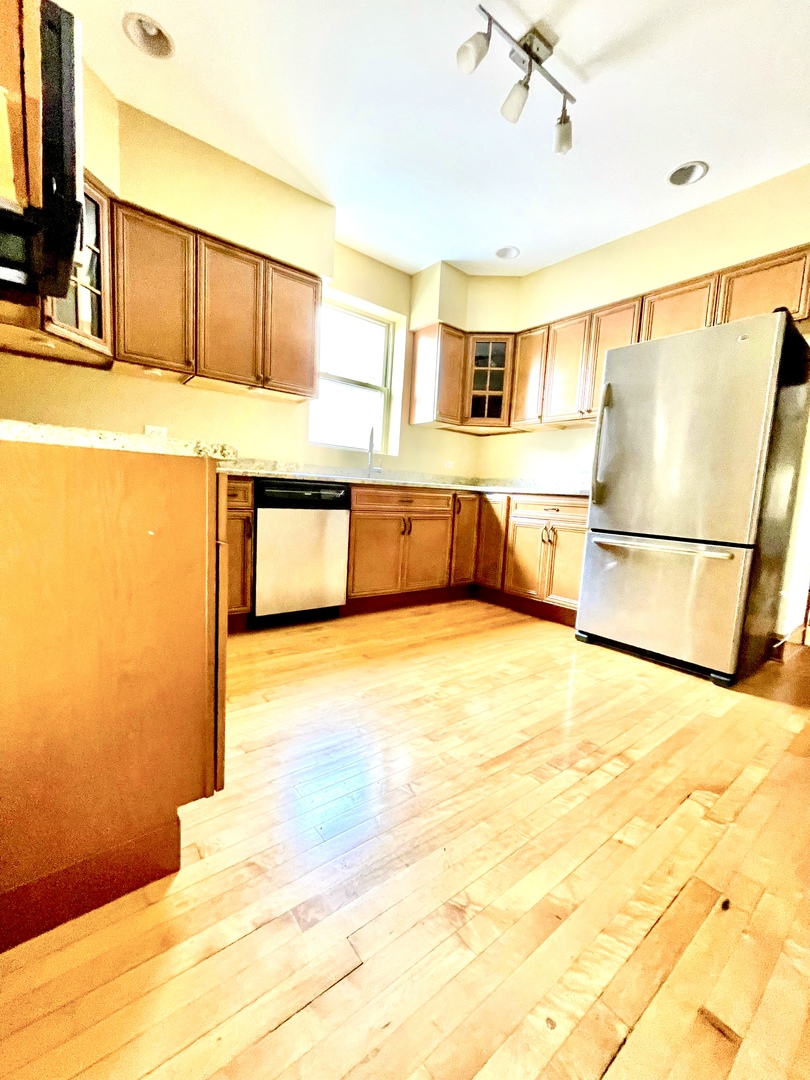 3227 N Albany Avenue #1, Chicago, IL 60618