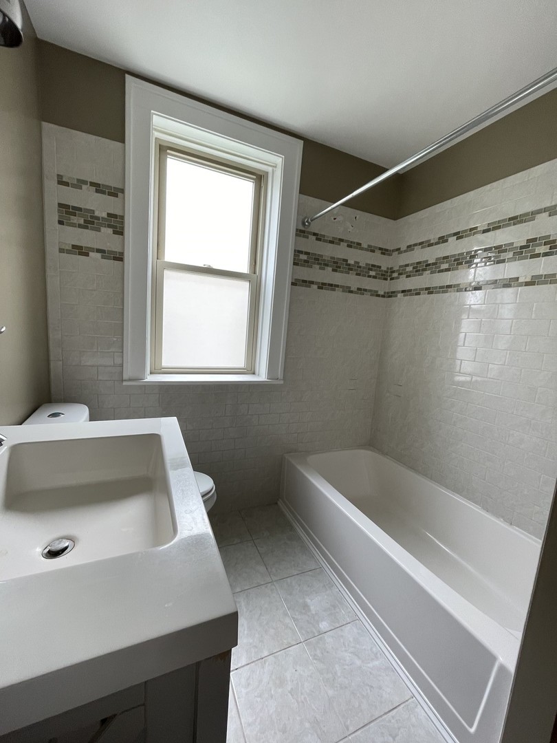 3227 N Albany Avenue #1, Chicago, IL 60618