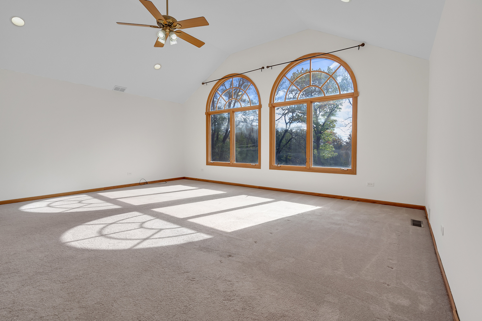 27514 N Forest Garden Road, Wauconda, IL 60084