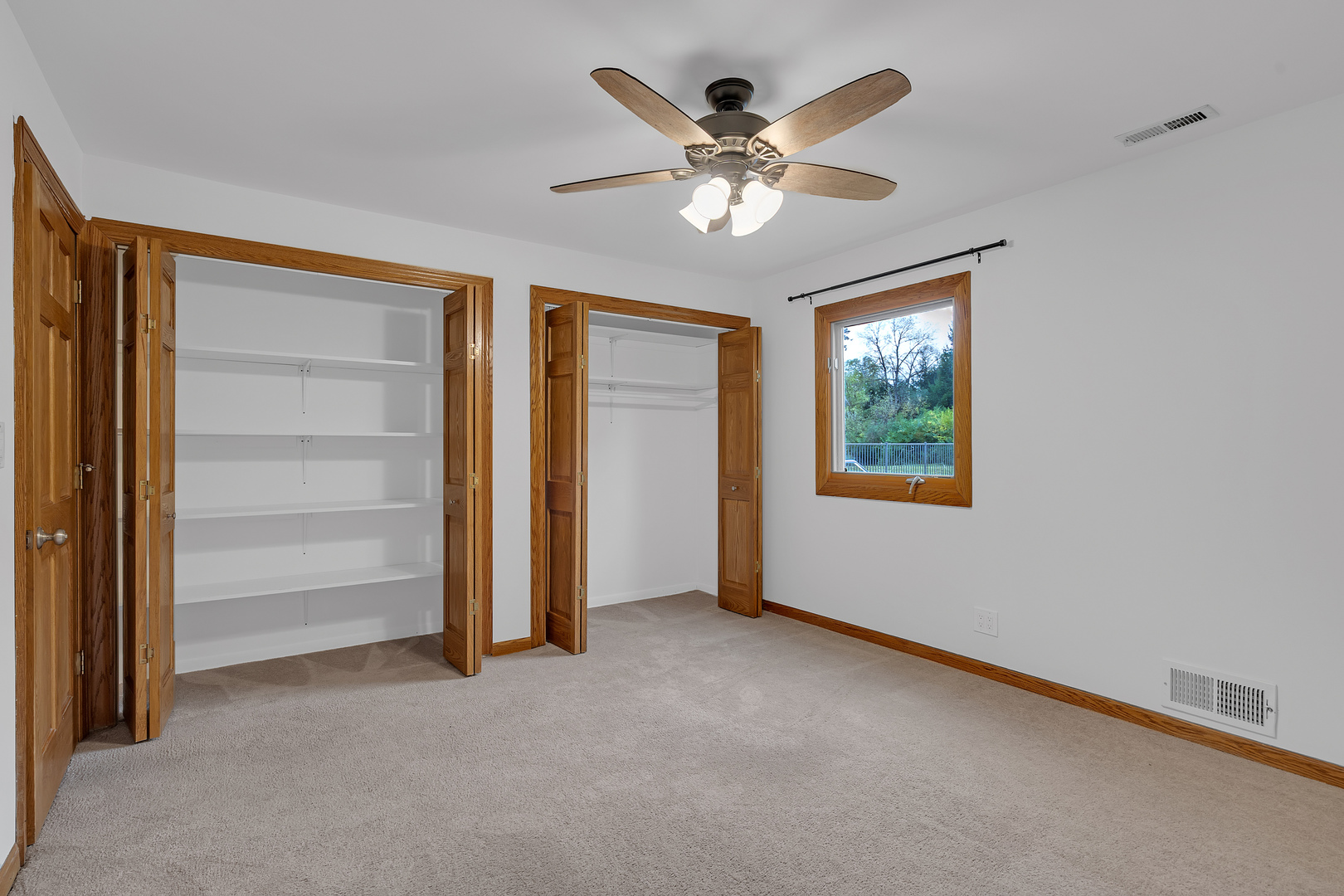 27514 N Forest Garden Road, Wauconda, IL 60084