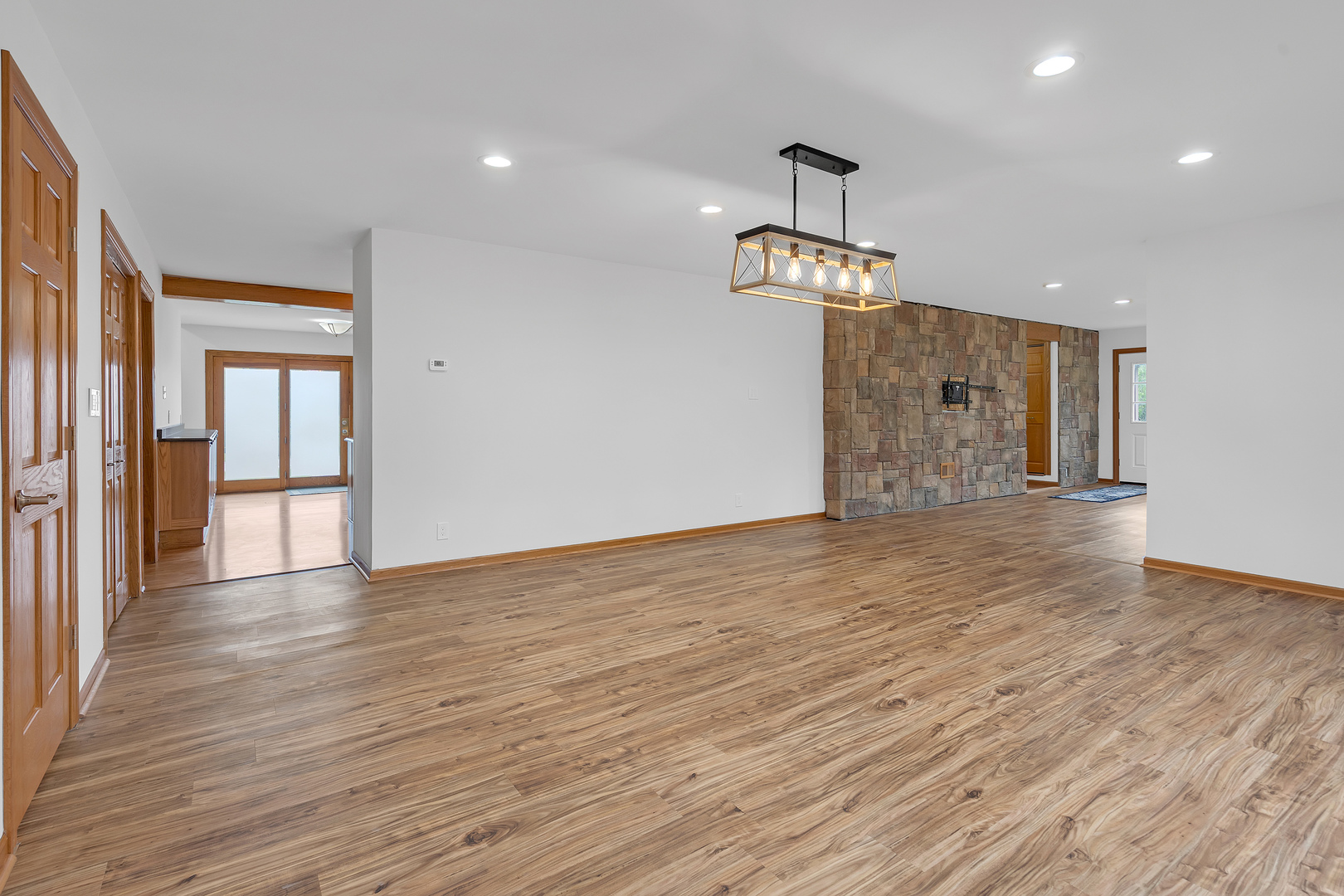 27514 N Forest Garden Road, Wauconda, IL 60084