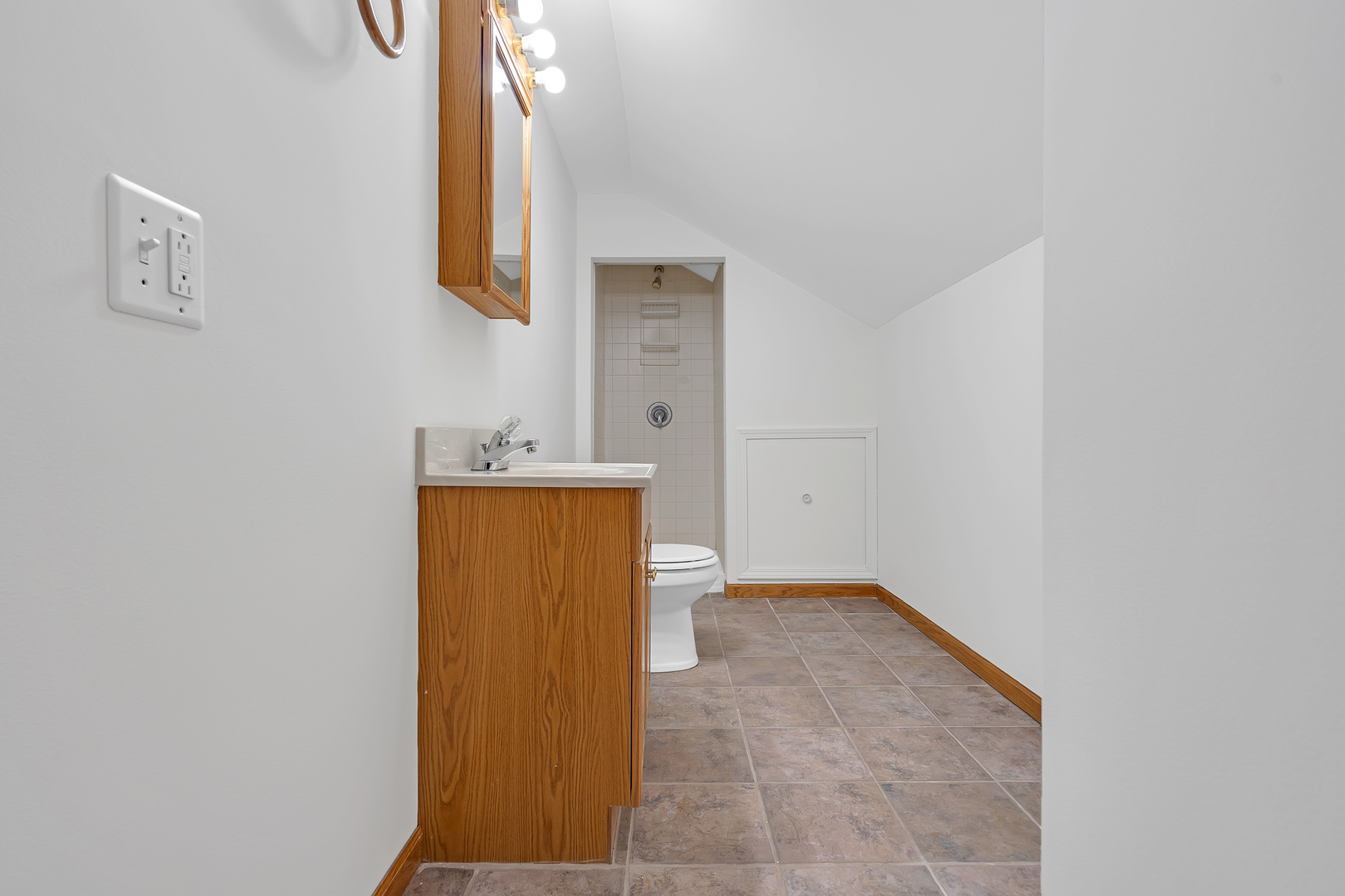 27514 N Forest Garden Road, Wauconda, IL 60084