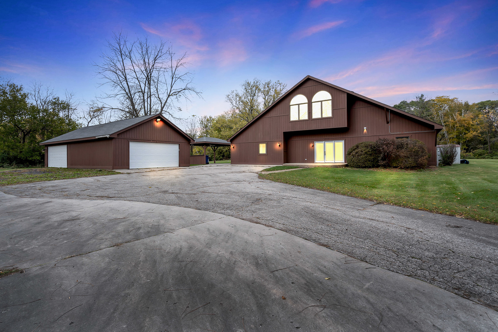 27514 N Forest Garden Road, Wauconda, IL 60084