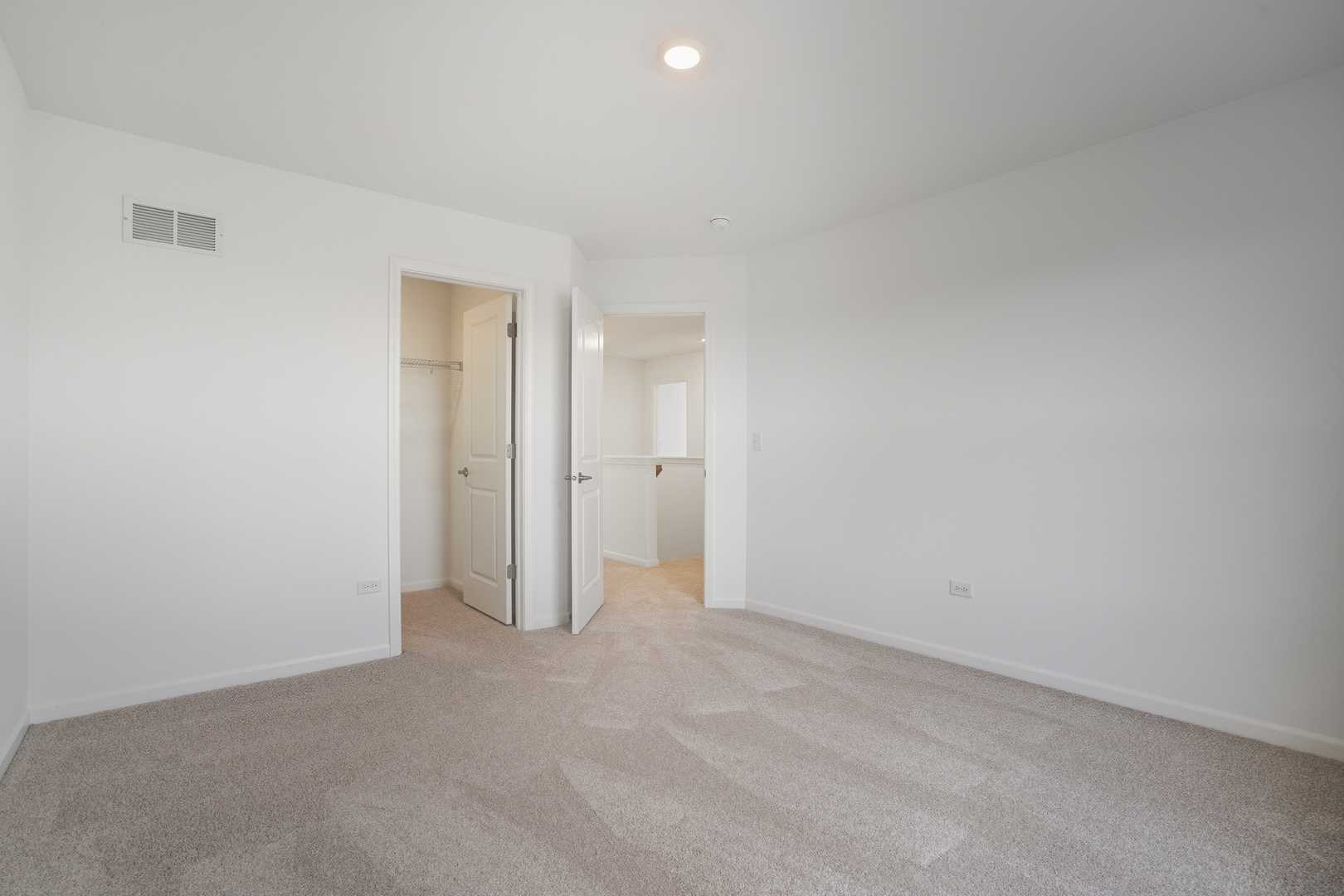 342 Danforth Drive, Oswego, IL 60543