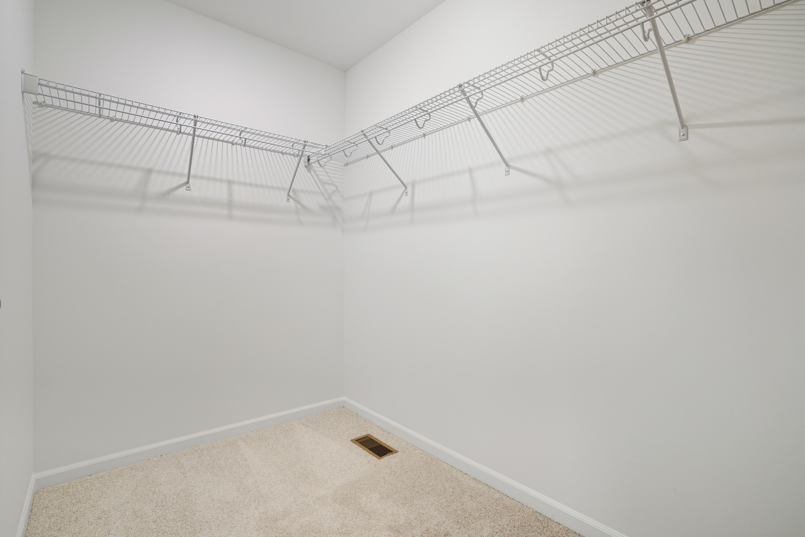 342 Danforth Drive, Oswego, IL 60543