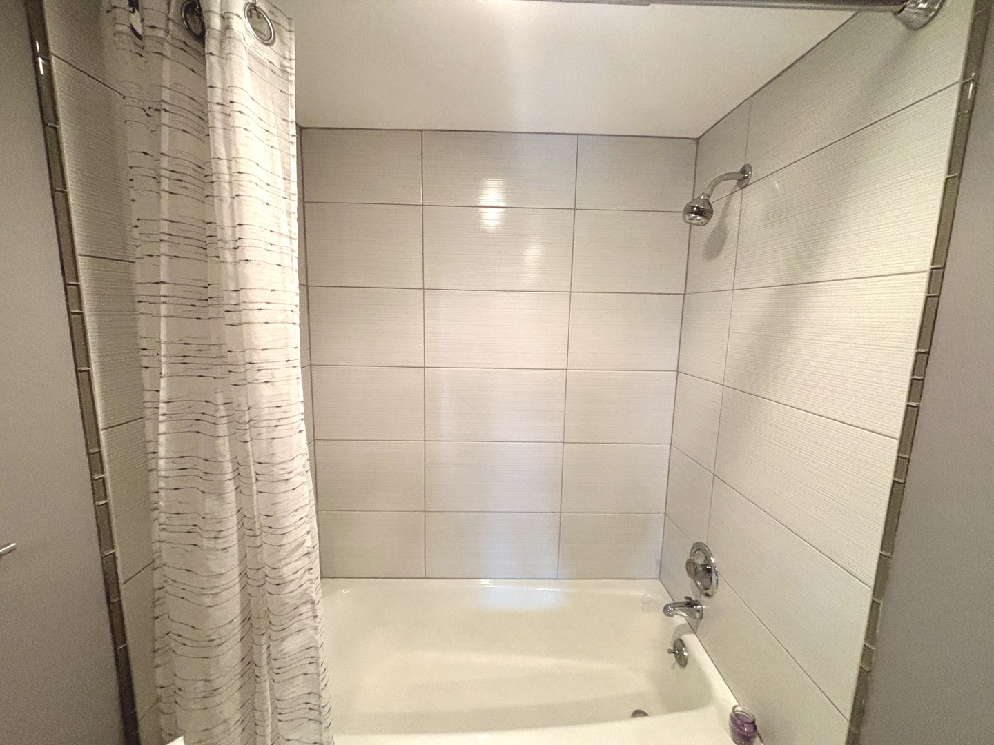 1847 Tanglewood Drive #3B, Glenview, IL 60025