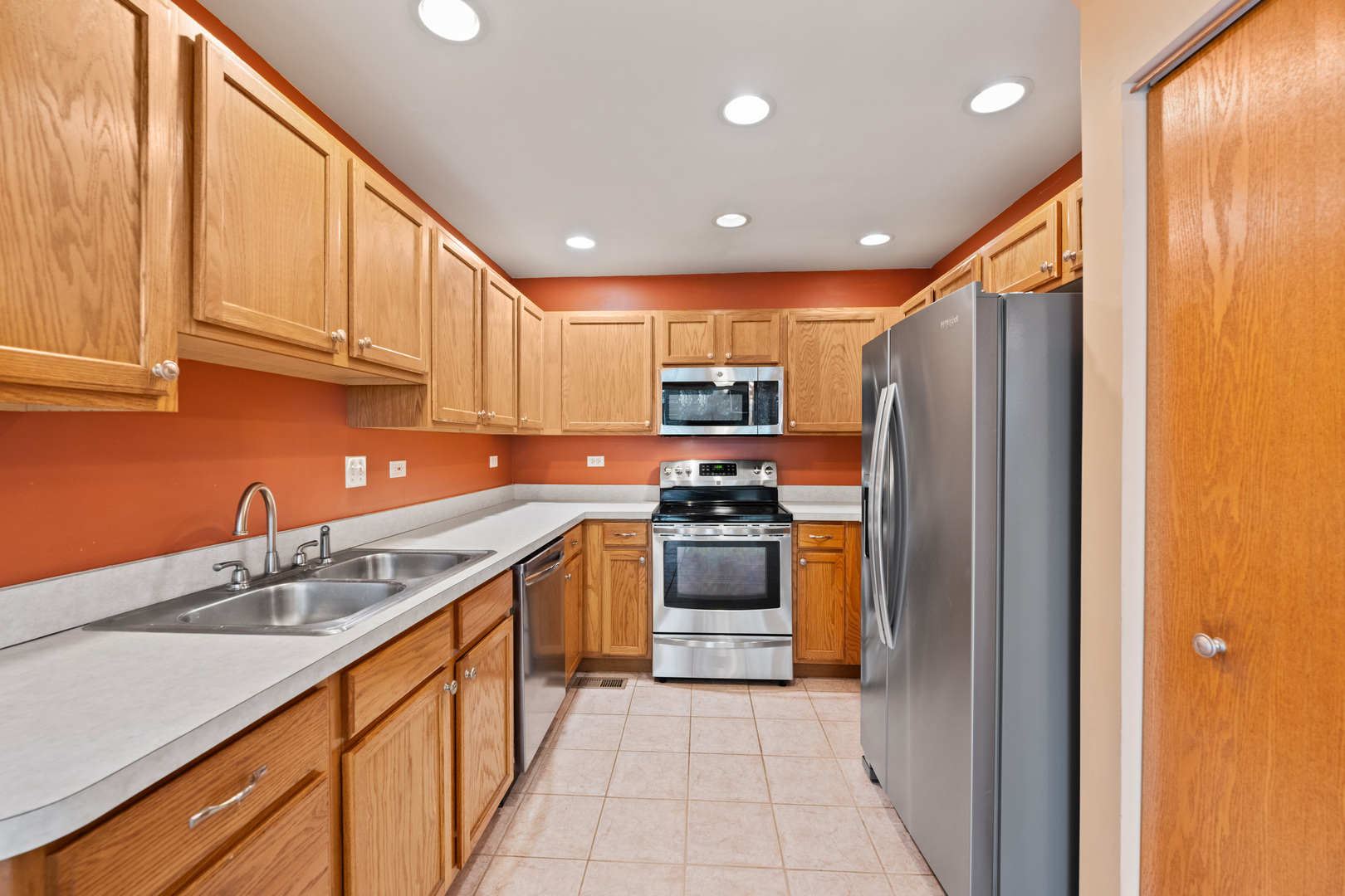 2774 Borkshire Lane, Aurora, IL 60502