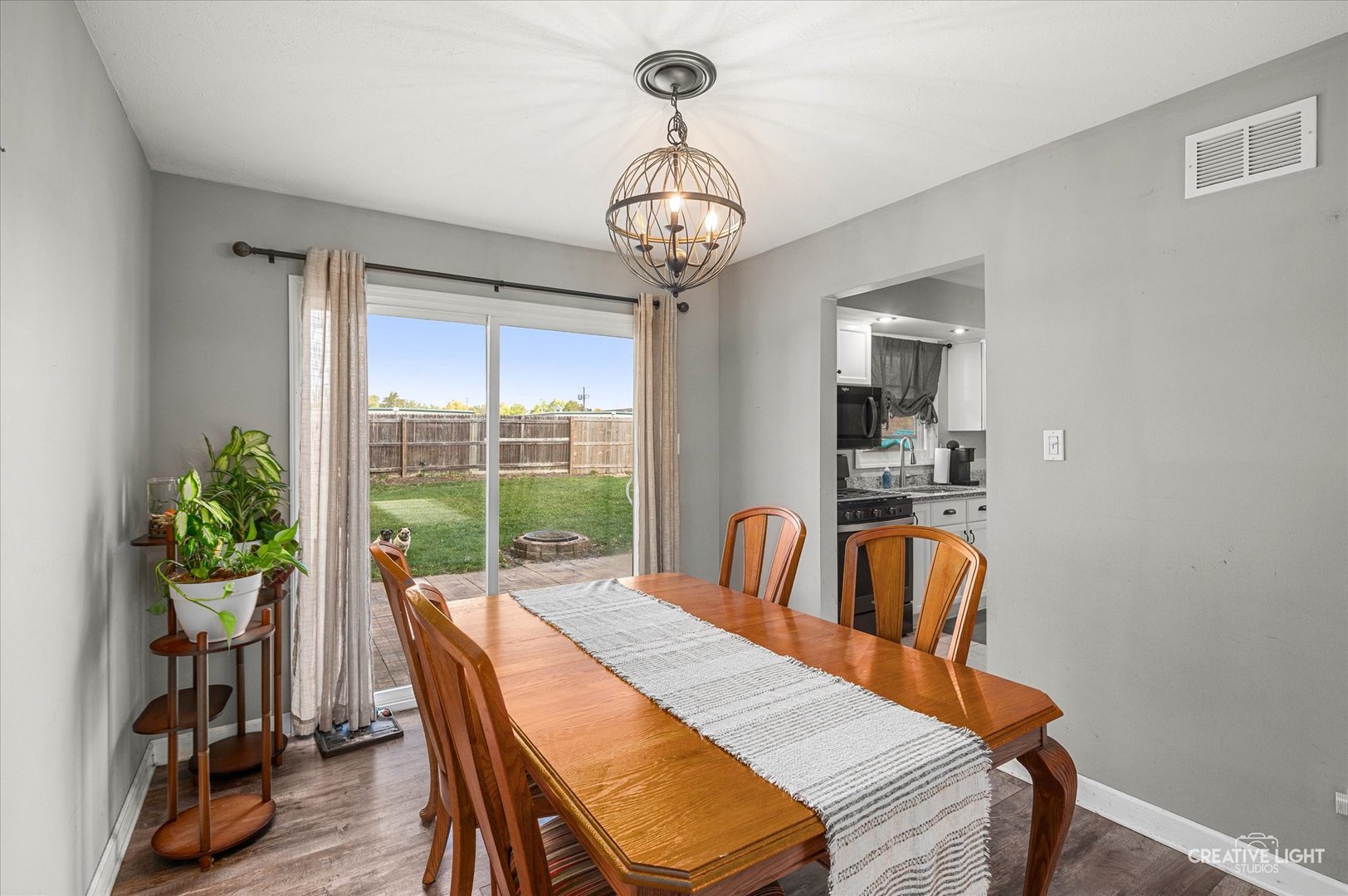 123 Heritage Drive, Minooka, IL 60447