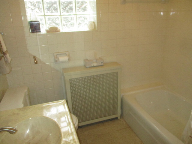 2509 W Morse Avenue, Chicago, IL 60645