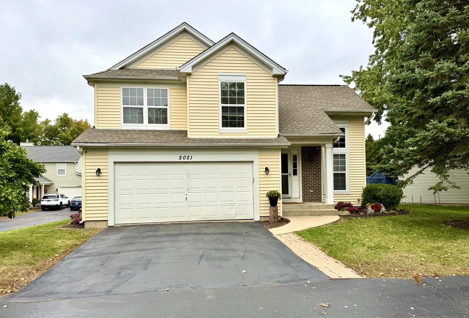 2021 Aspen Drive, Woodstock, IL 60098