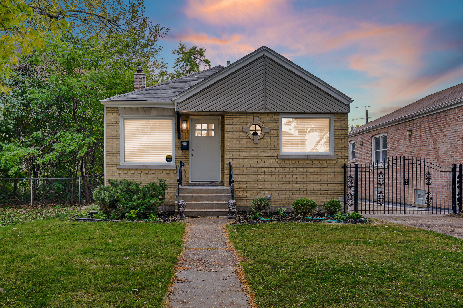 703 W 129th Place, Chicago, IL 60628