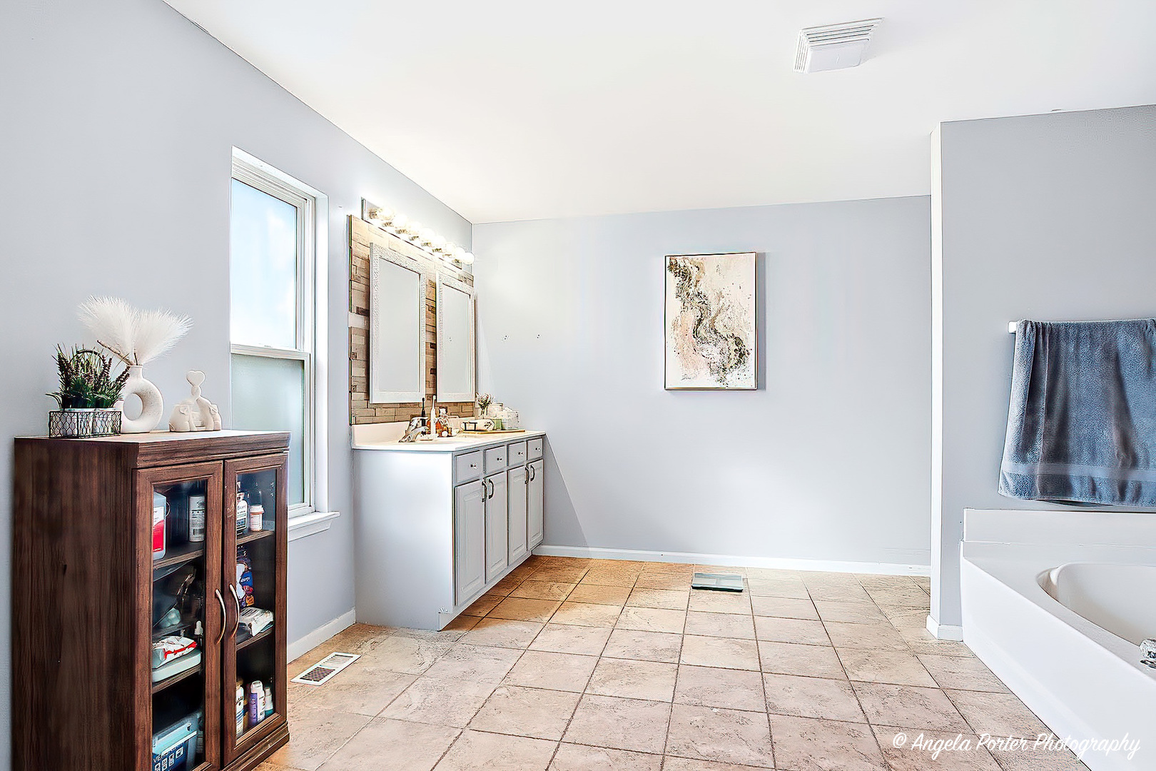 336 Hawthorn Lane, Antioch, IL 60002