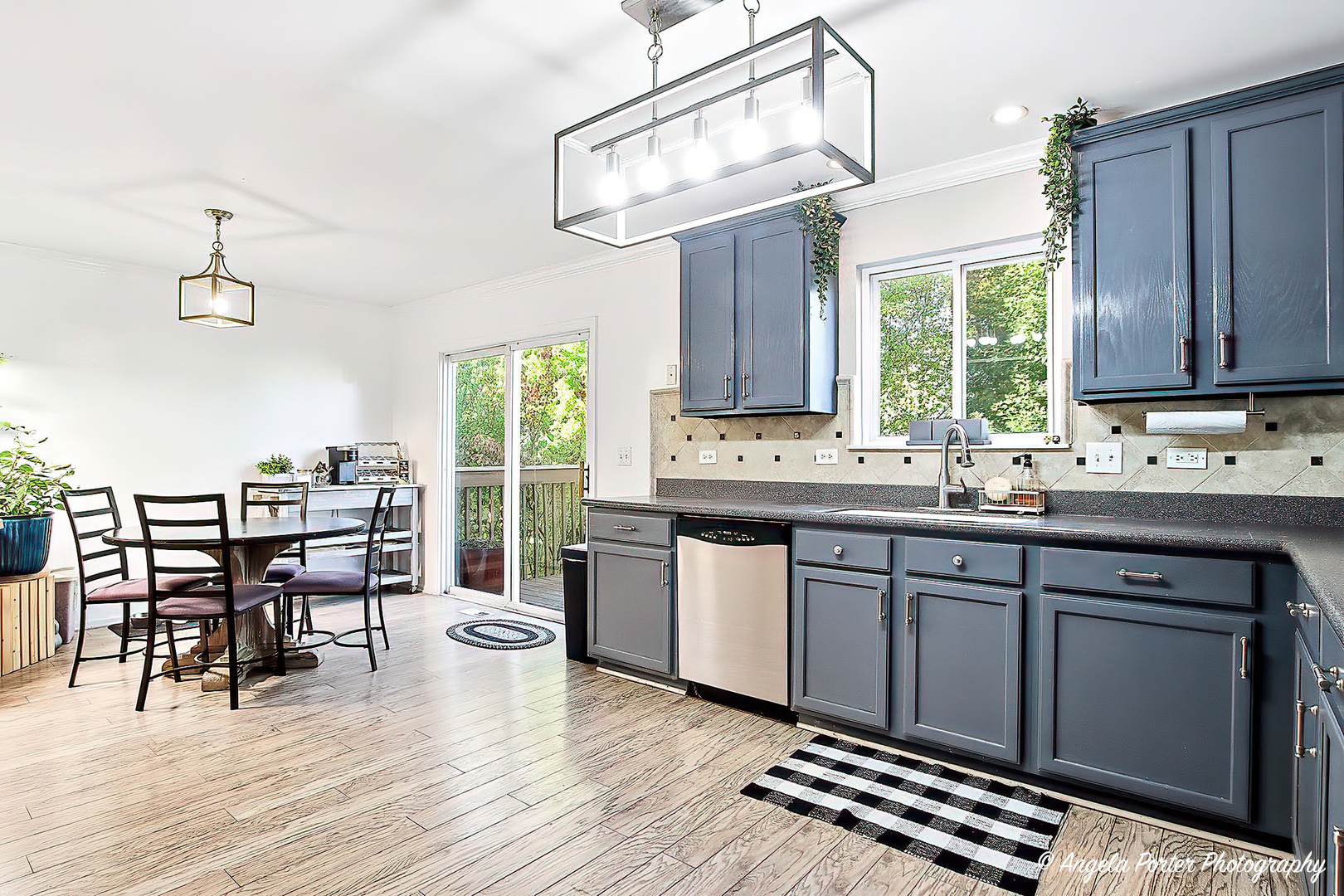 336 Hawthorn Lane, Antioch, IL 60002