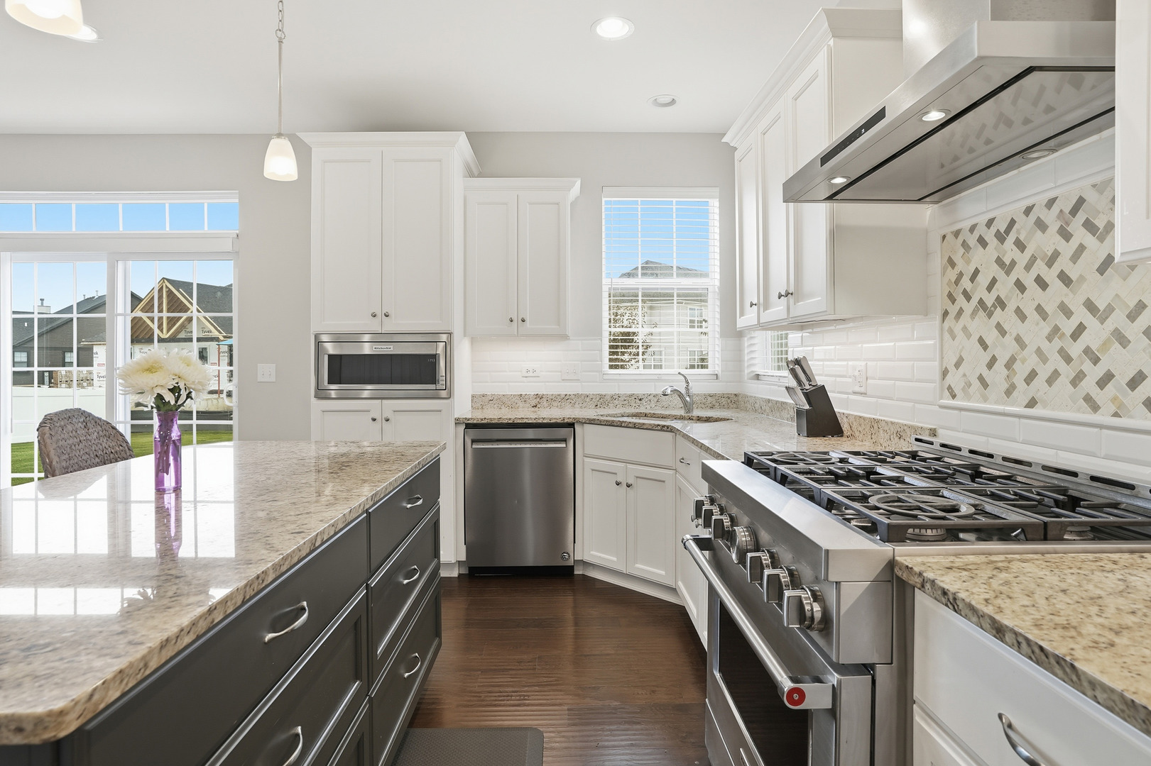 25415 W Rock Drive, Plainfield, IL 60586