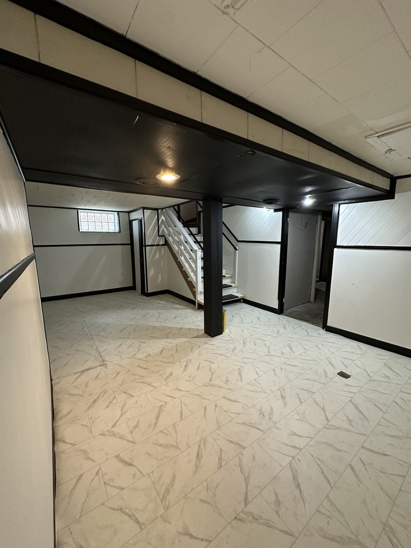 208 27th Avenue, Bellwood, IL 60104