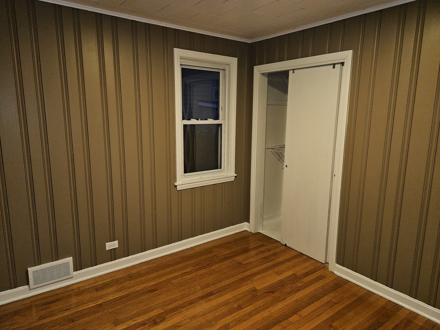 208 27th Avenue, Bellwood, IL 60104