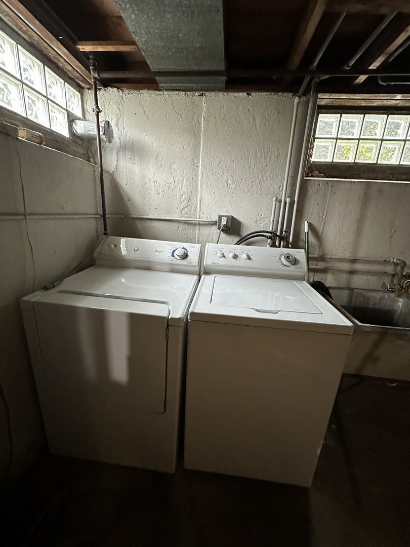 208 27th Avenue, Bellwood, IL 60104