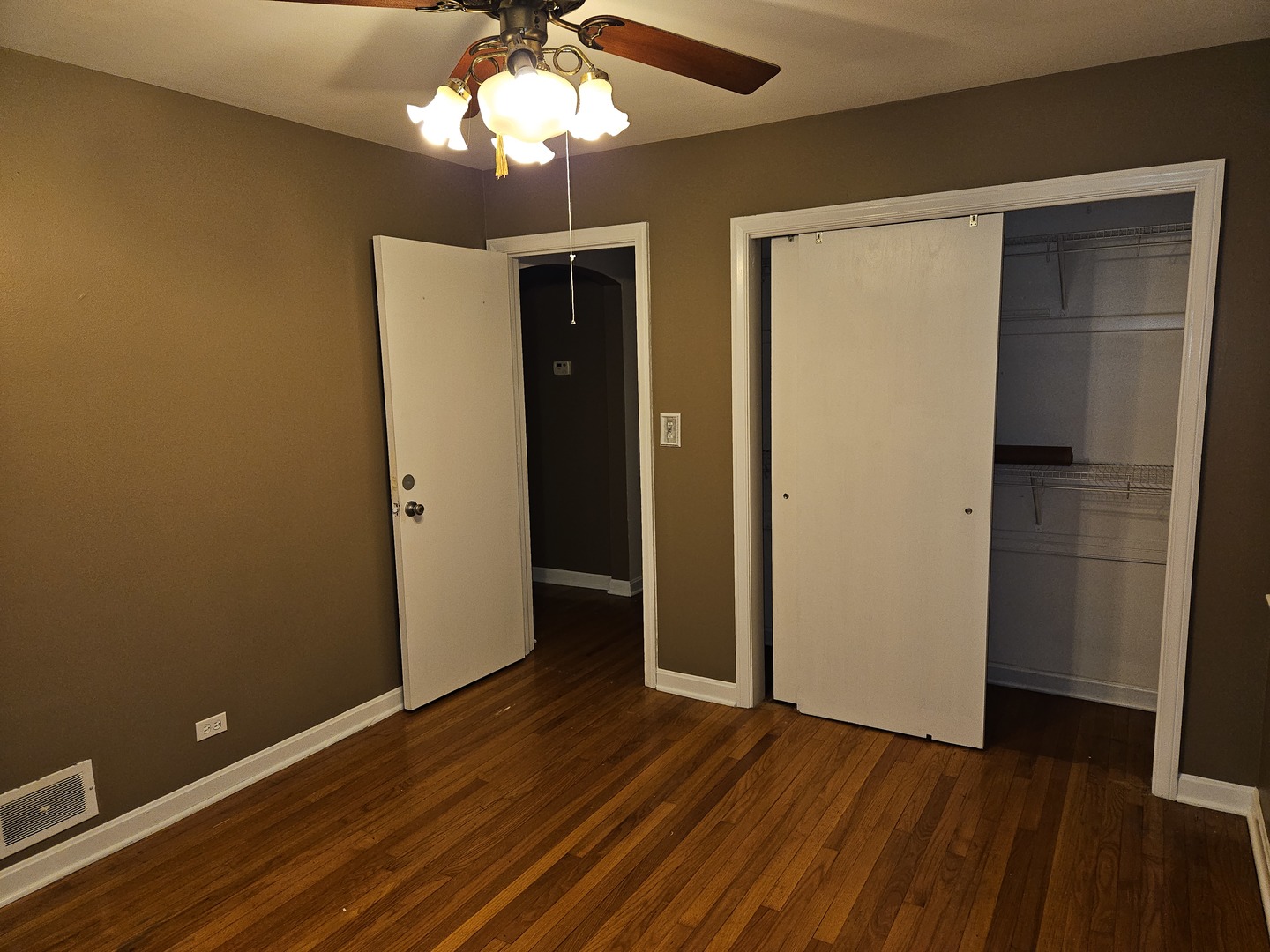 208 27th Avenue, Bellwood, IL 60104