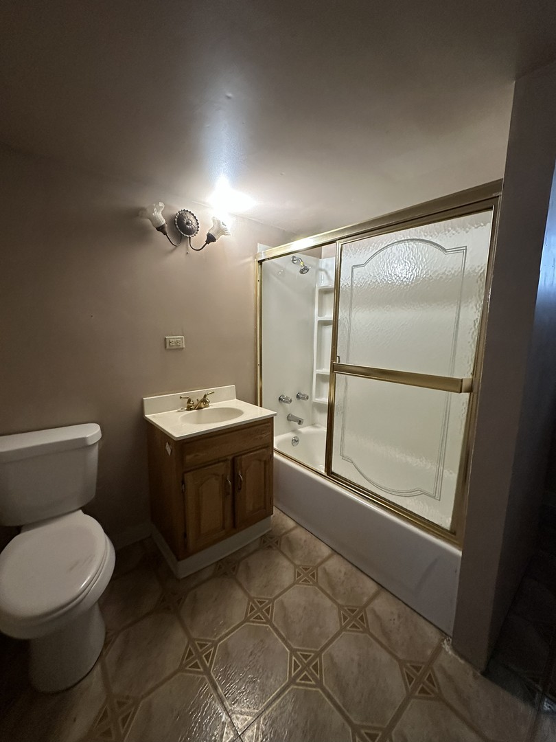 208 27th Avenue, Bellwood, IL 60104