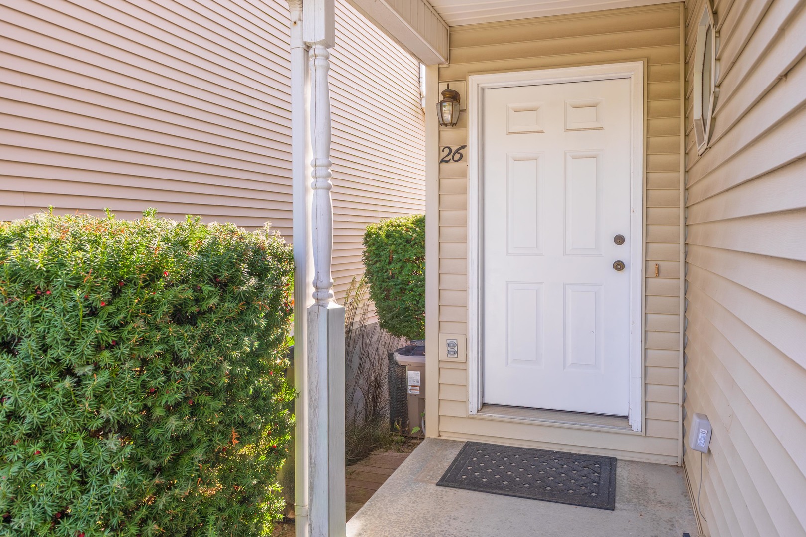 26 Vermont Avenue, Bloomington, IL 61701