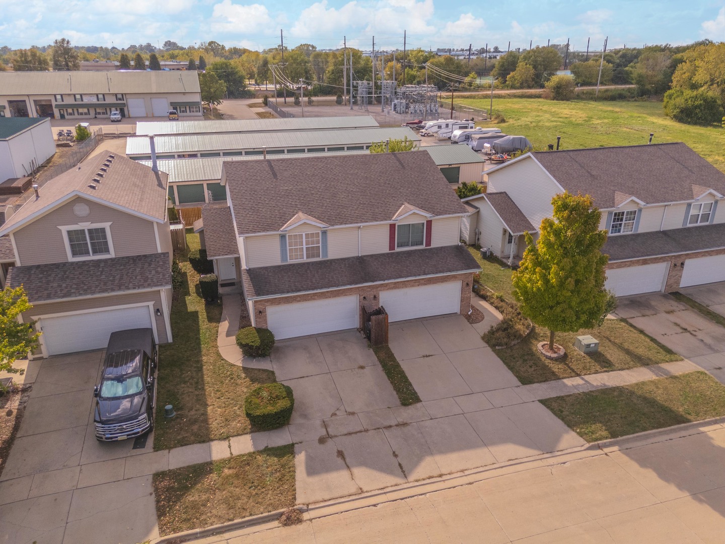 26 Vermont Avenue, Bloomington, IL 61701