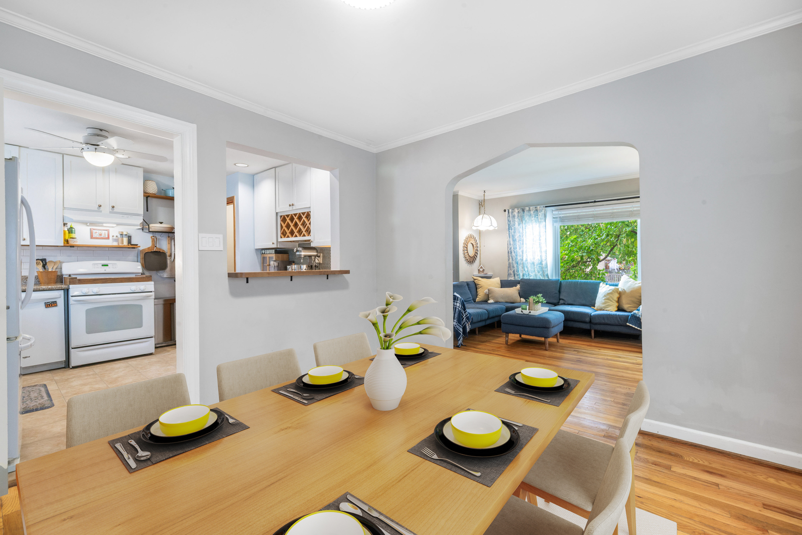 4144 Park Avenue, Brookfield, IL 60513