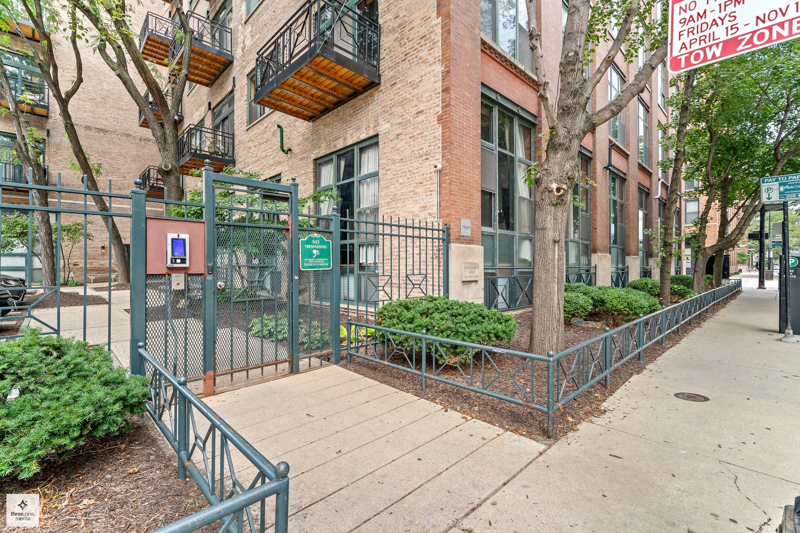 701 W Jackson Boulevard #302B, Chicago, IL 60661