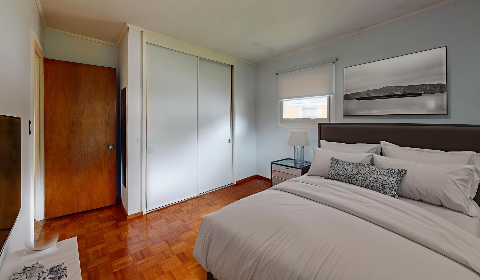 709 S Dennis Road, Wheeling, IL 60090