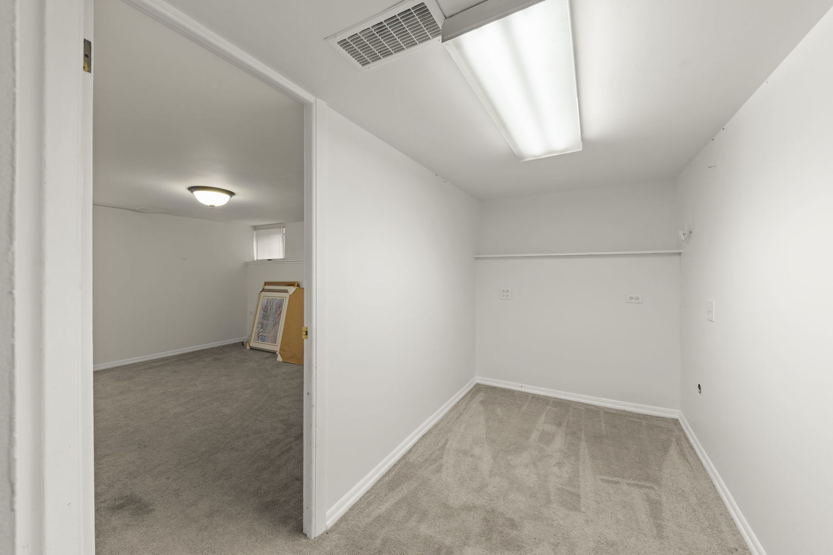 25 E Parkside Avenue, Lombard, IL 60148