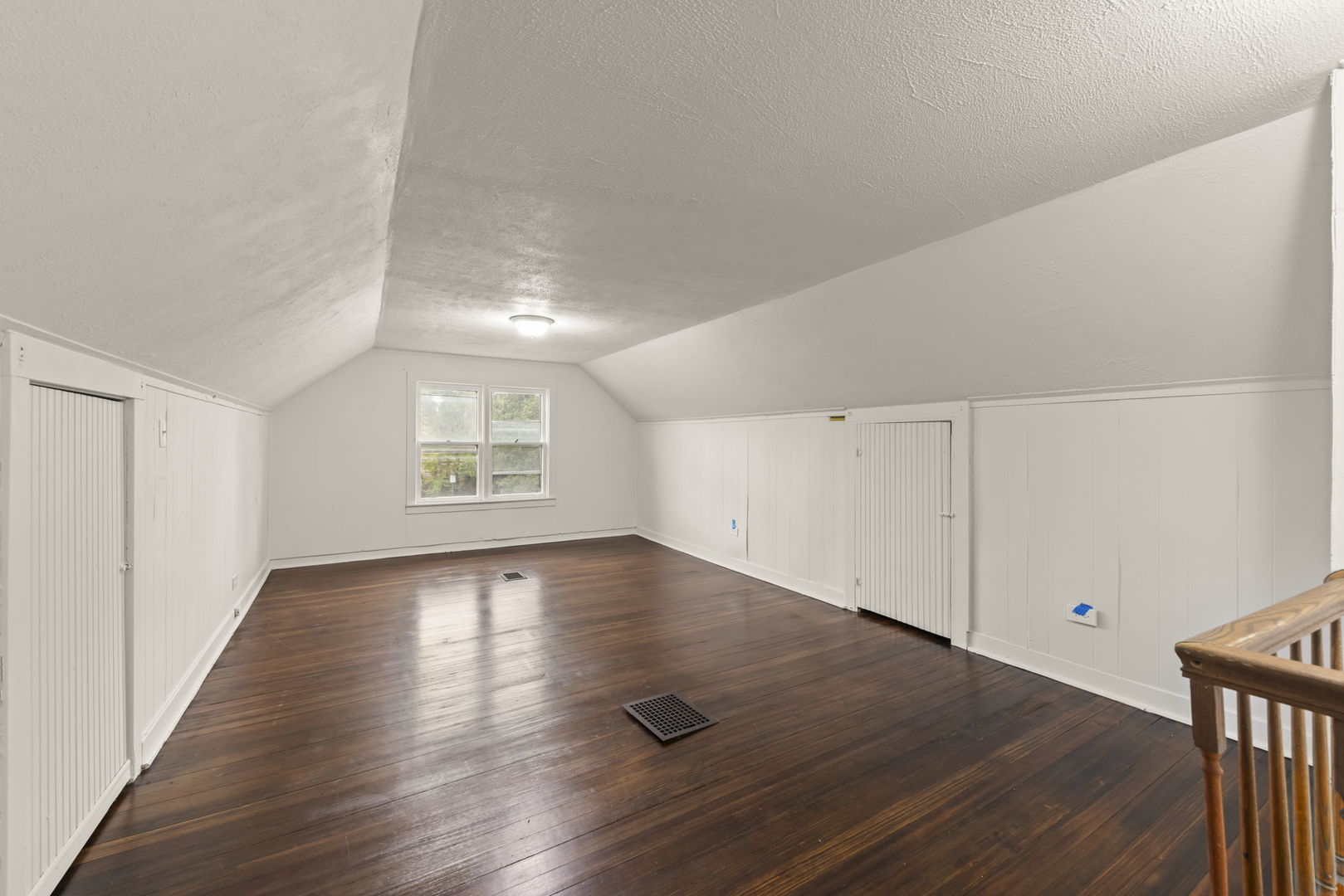 25 E Parkside Avenue, Lombard, IL 60148