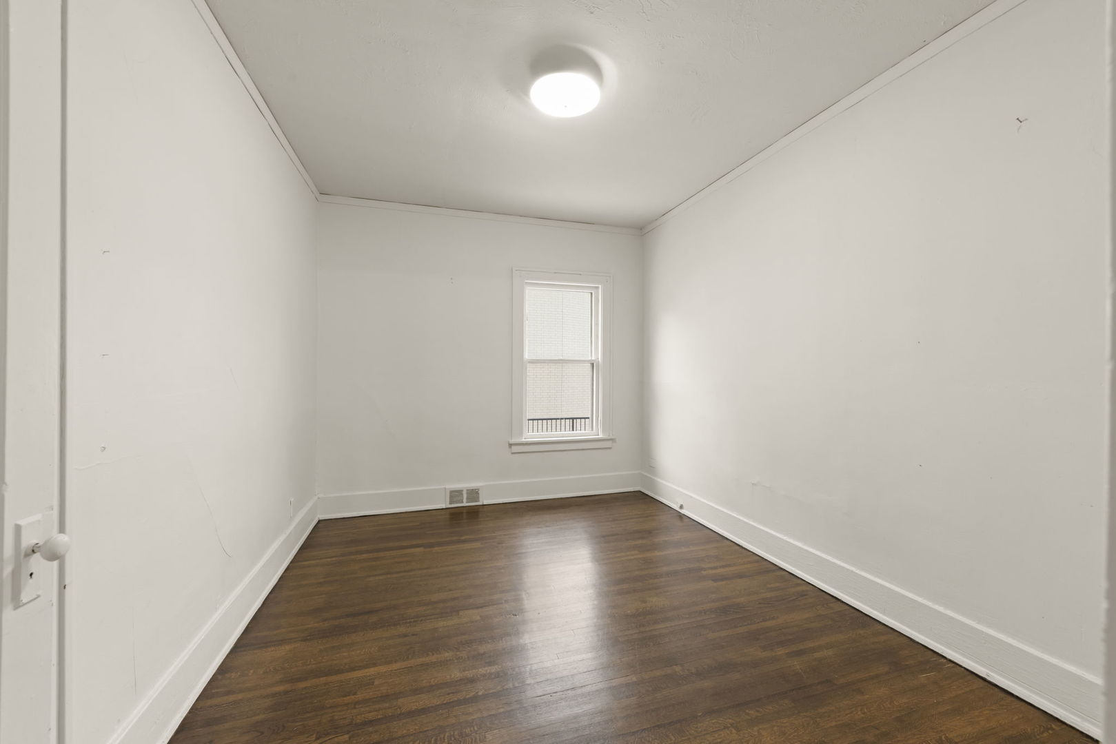 25 E Parkside Avenue, Lombard, IL 60148