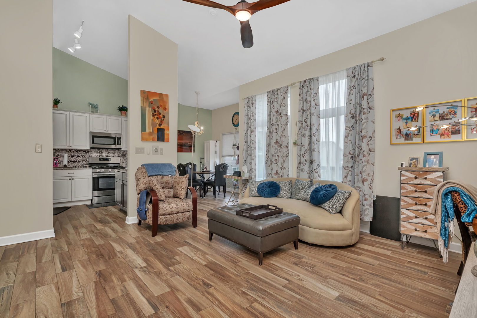 26436 W Spur Court, Channahon, IL 60410