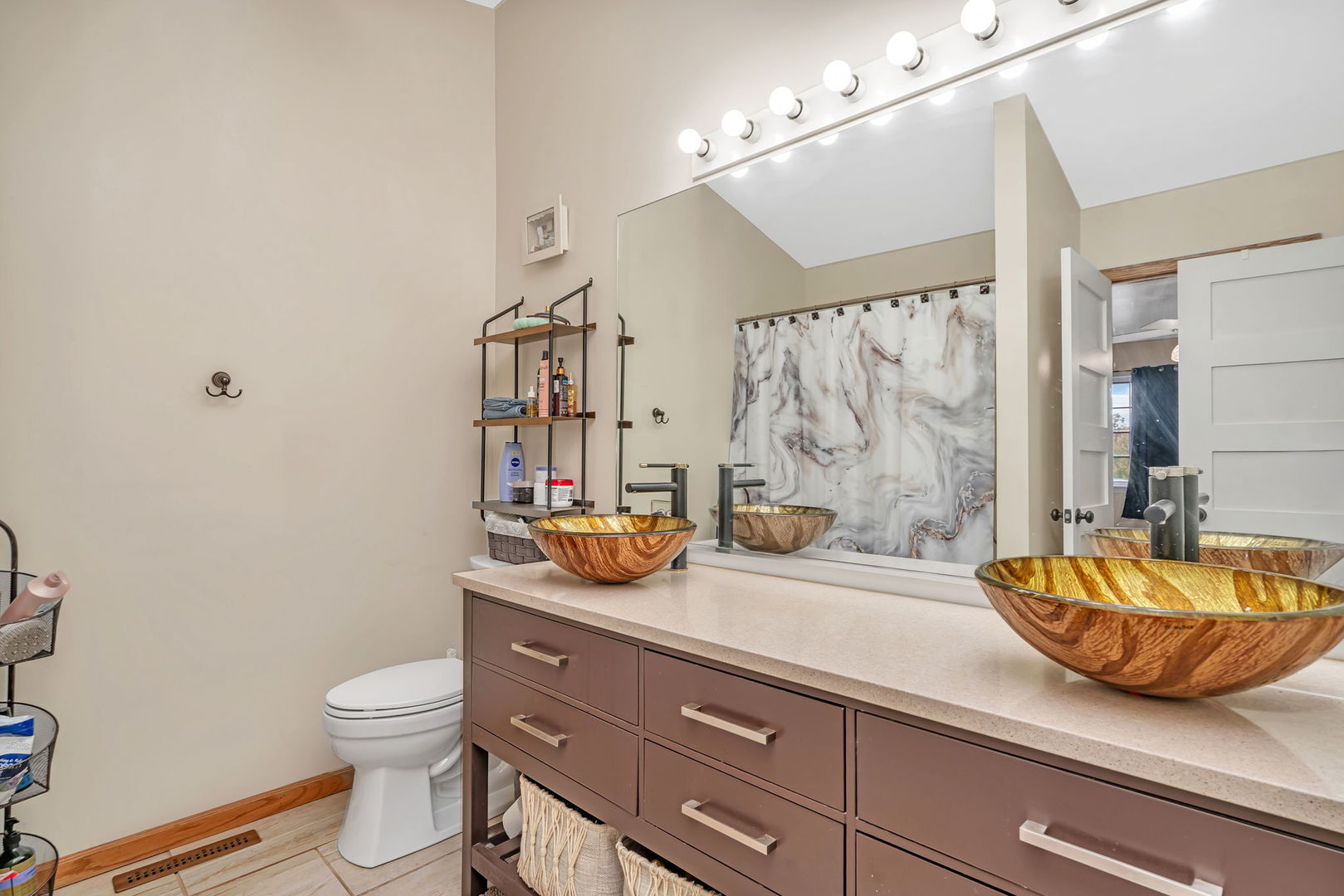 26436 W Spur Court, Channahon, IL 60410