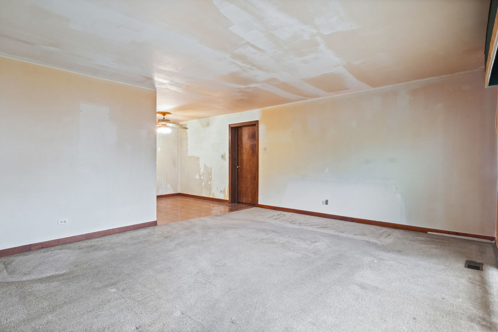 1336 Wakeby Lane #1336, Schaumburg, IL 60193