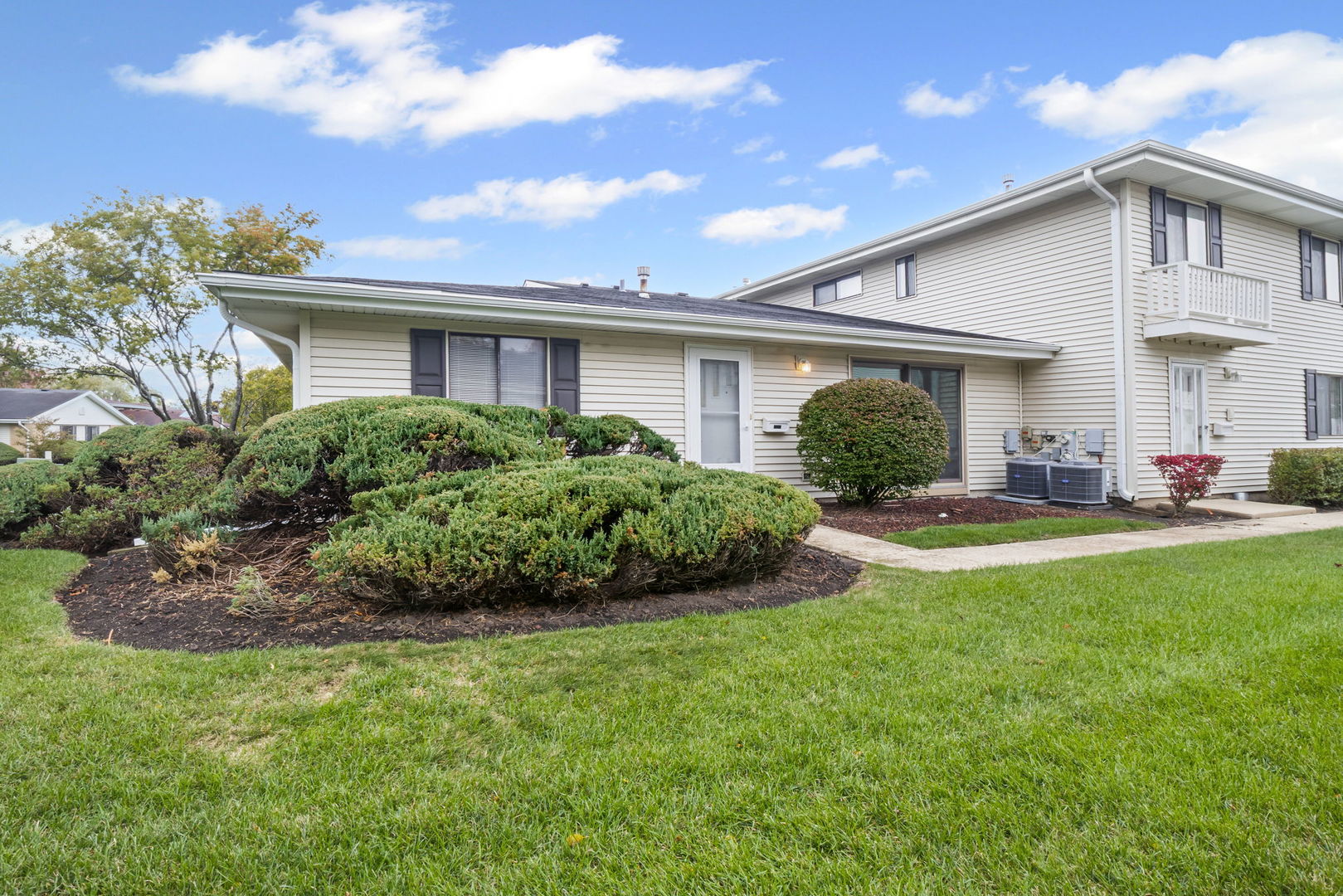 1336 Wakeby Lane #1336, Schaumburg, IL 60193