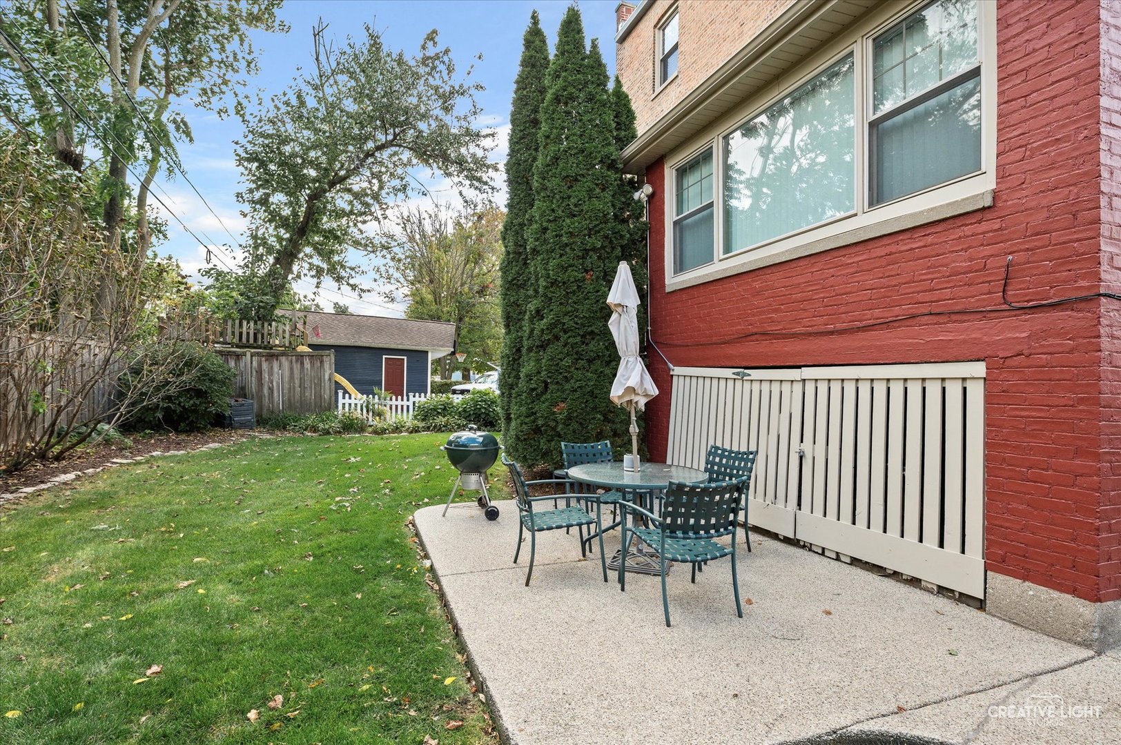 11 6th Avenue #2A, La Grange, IL 60525