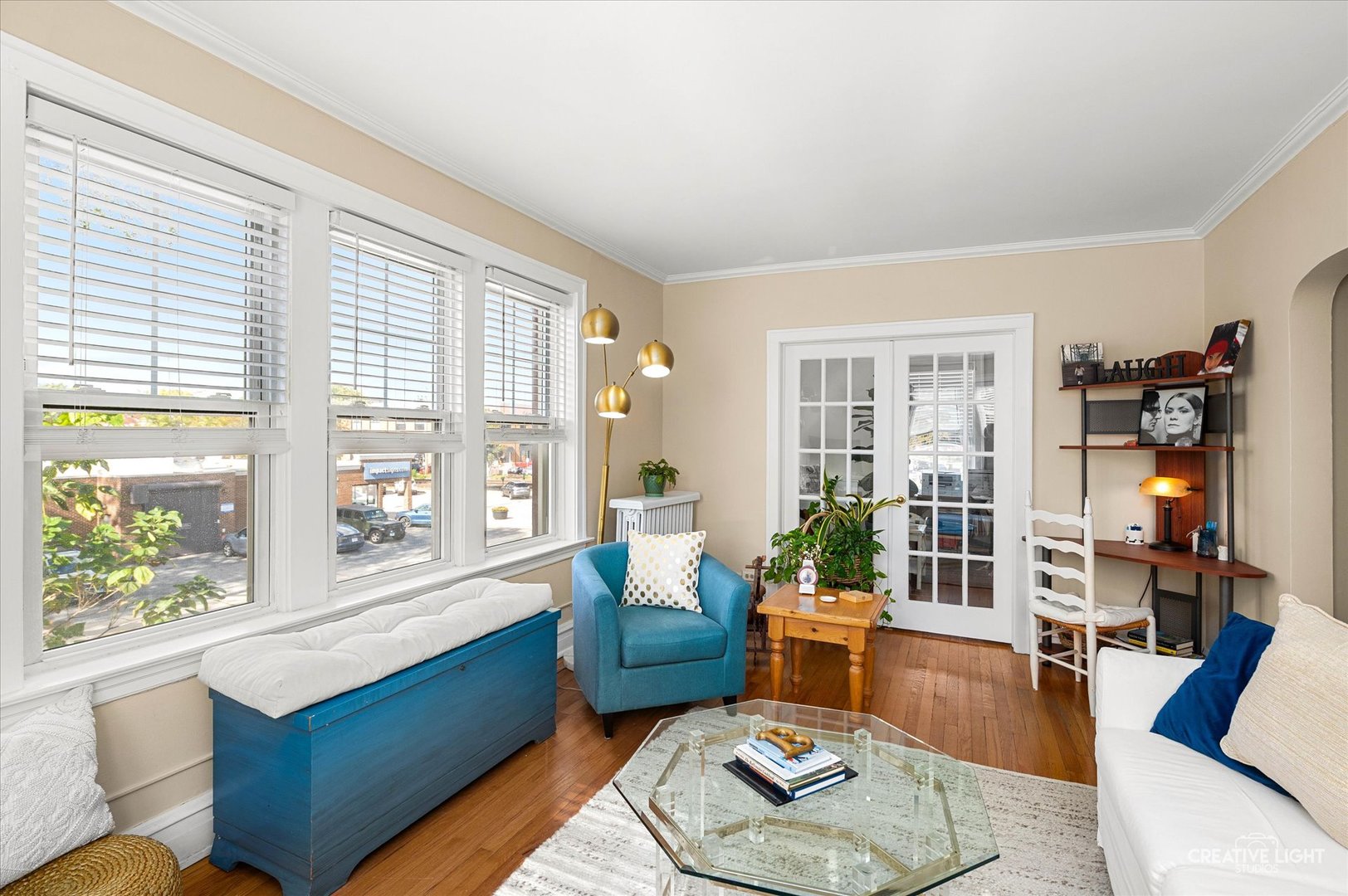 11 6th Avenue #2A, La Grange, IL 60525