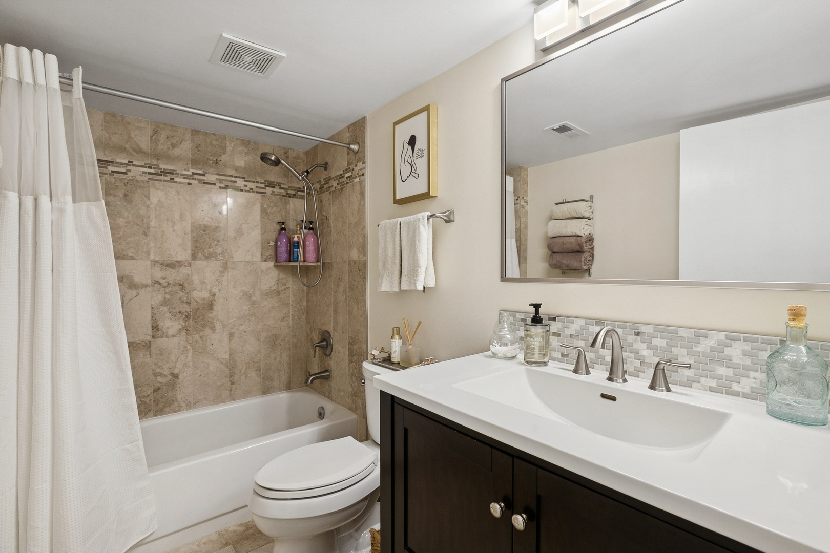 920 Vose Drive #202, Gurnee, IL 60031