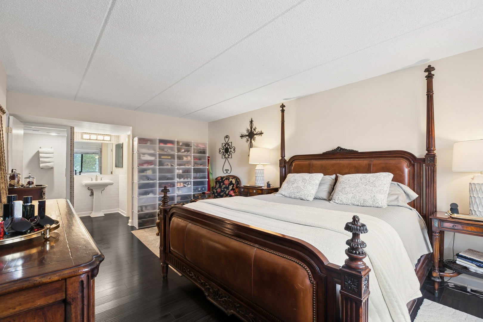 920 Vose Drive #202, Gurnee, IL 60031